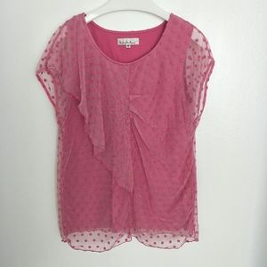pink top